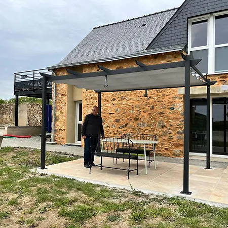 Logis De La Provosterie Clicro Ahuillé